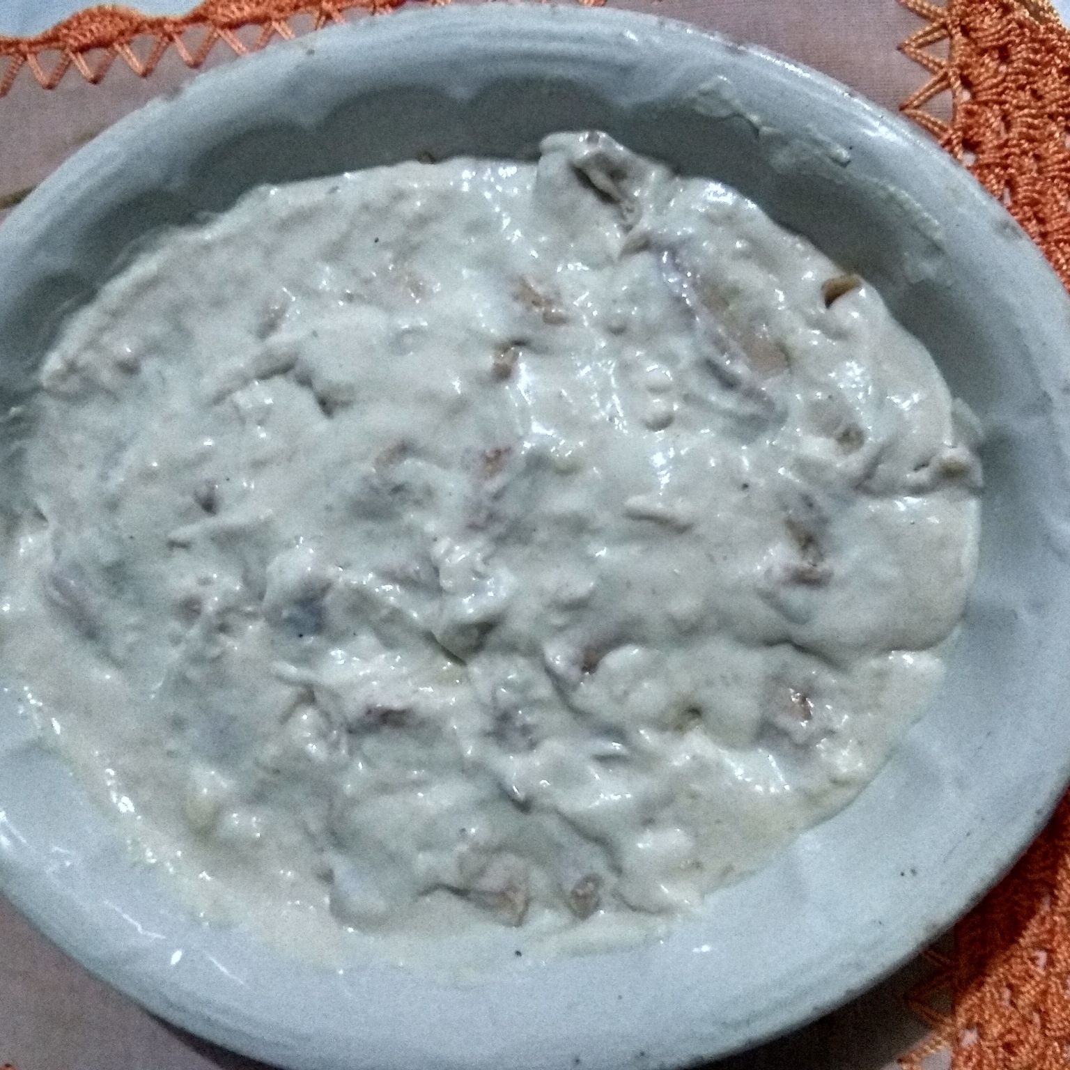 Peito de frango grelhado com molho branco