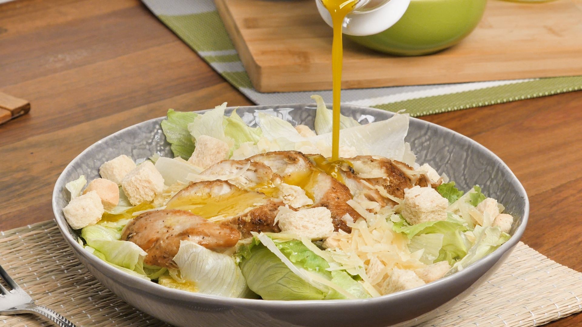 Salada verde com frango